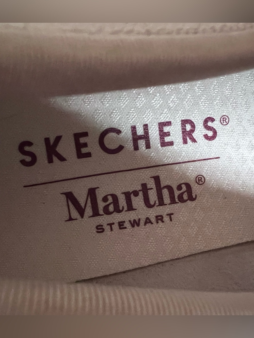 SKECHERS WOMEN'S MARTHA STEWART PIER-LITE REFLECTION WEDGE - Picture 7 of 9